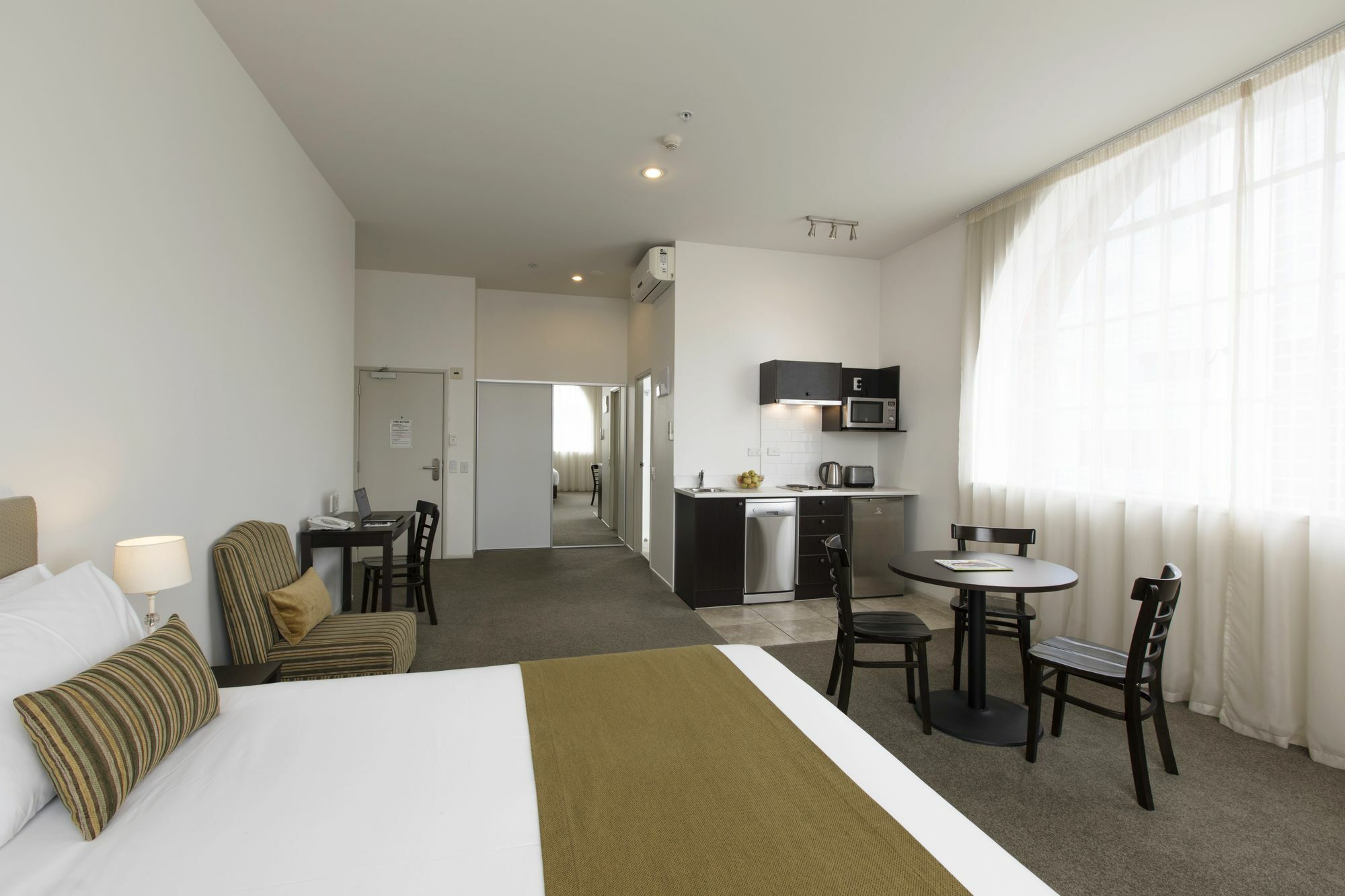 Quest Hamilton Serviced Apartments מראה חיצוני תמונה